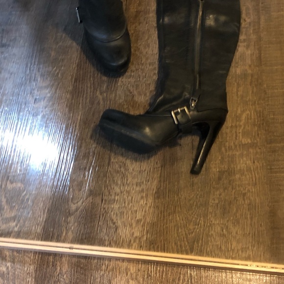 Sexy leather boots - Picture 4 of 5